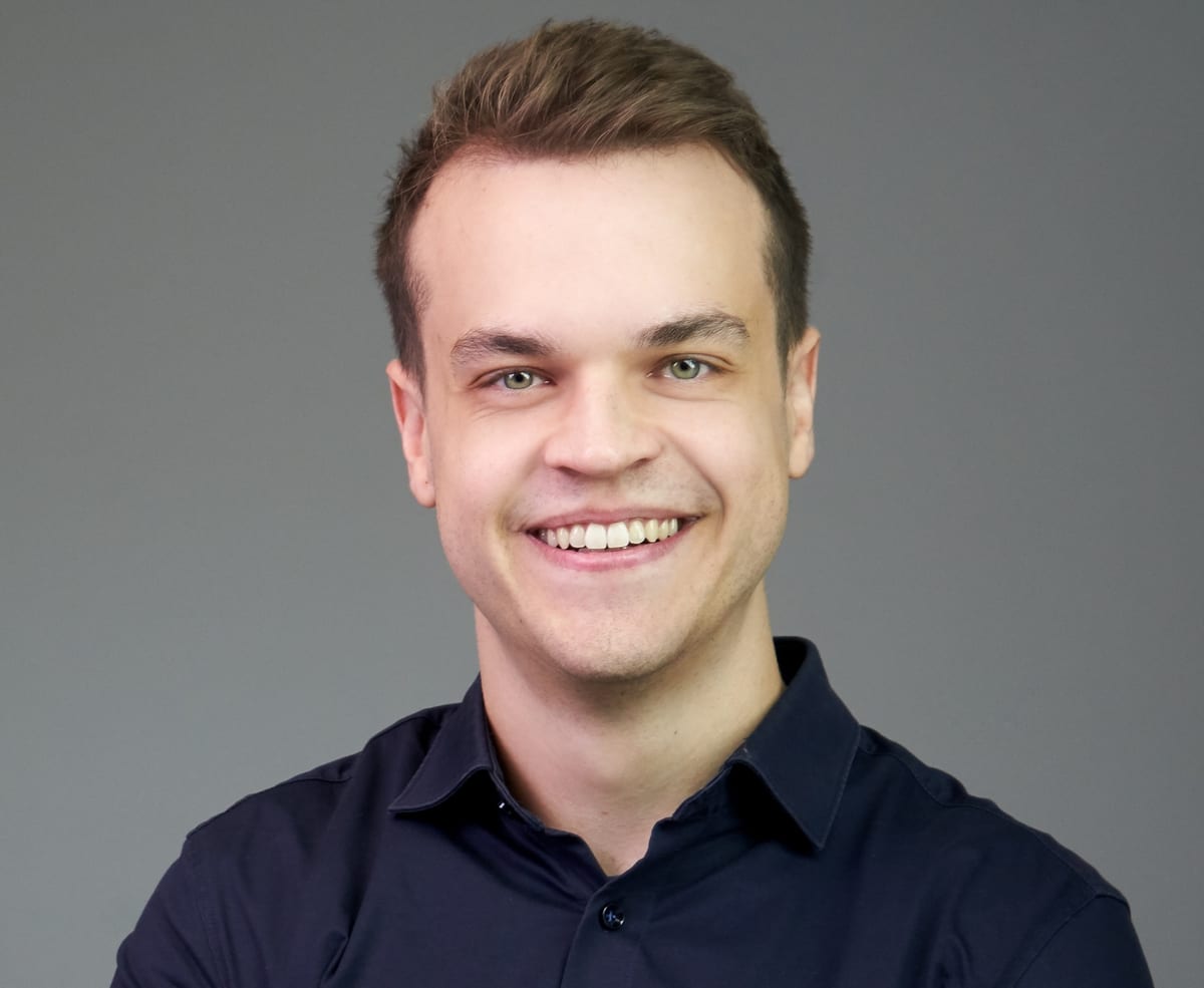 Florens Bach – Google Ads Experte für E-Commerce Performance Marketing